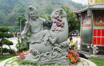 户外花园大型仿真人物大理石石雕坐在葫芦上的济公雕塑